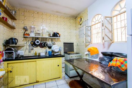 Casa à venda com 140m², 3 quartos e 1 vaga Casa à venda com 140m², 3 quartos e 1 vagaCozinha