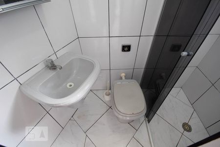 Banheiro da Suíte de casa à venda com 3 quartos, 176m² em Jardim Roberto, Osasco