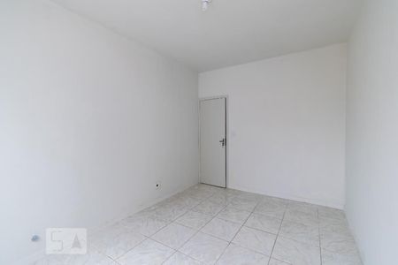 Quarto de apartamento à venda com 1 quarto, 54m² em Olaria, Rio de Janeiro