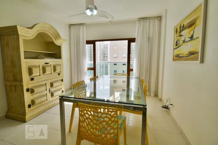 Sala de apartamento para alugar com 3 quartos, 142m² em Barra Funda, Guarujá