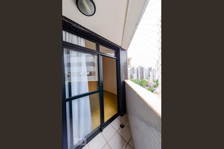 Varanda de apartamento para alugar com 1 quarto, 45m² em Funcionários, Belo Horizonte