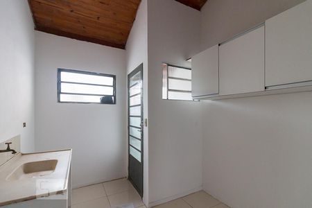 Cozinha de casa de condomínio para alugar com 1 quarto, 34m² em Jardim Cocaia, Guarulhos