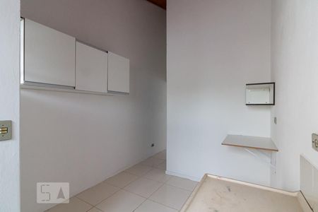 Cozinha de casa de condomínio para alugar com 1 quarto, 34m² em Jardim Cocaia, Guarulhos