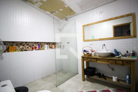 Banheiro da Suíte de casa para alugar com 2 quartos, 110m² em Jardim São Marcos, Sorocaba