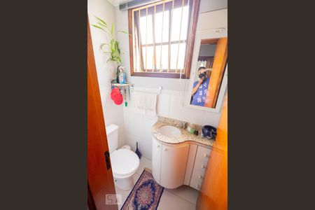 Lavabo de casa de condomínio para alugar com 4 quartos, 125m² em Rio Pequeno, São Paulo