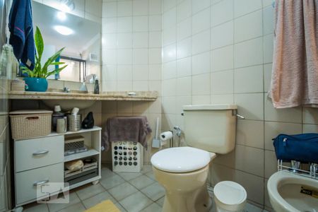 Banheiro da Suíte de apartamento à venda com 1 quarto, 72m² em Centro, Campinas