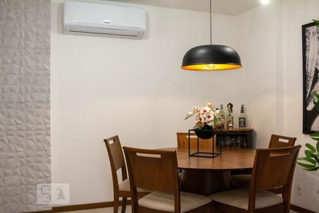 Sala de apartamento à venda com 3 quartos, 89m² em Santa Rosa, Niterói