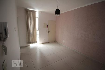 Sala de apartamento para alugar com 2 quartos, 55m² em Jardim Messina, Jundiaí