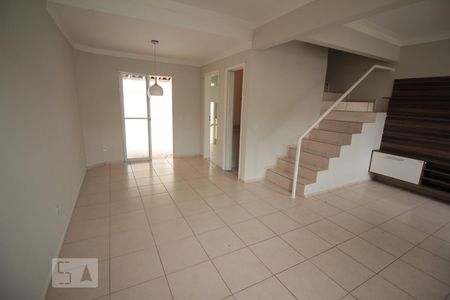 Sala de casa de condomínio à venda com 3 quartos, 101m² em Vila Mafalda, Jundiaí