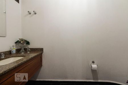 Lavabo de casa à venda com 4 quartos, 300m² em Jardim Anália Franco, São Paulo