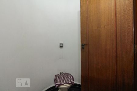 Lavabo de casa para alugar com 4 quartos, 300m² em Jardim Anália Franco, São Paulo