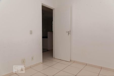 Quarto 1 de apartamento para alugar com 2 quartos, 45m² em Gávea, Uberlândia