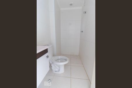 Banheiro de apartamento para alugar com 2 quartos, 50m² em Cidade Patriarca, São Paulo