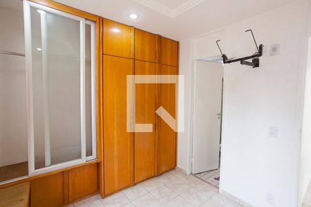 Suíte de apartamento para alugar com 3 quartos, 70m² em Saraiva, Uberlândia