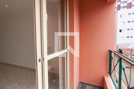 Varanda de apartamento para alugar com 3 quartos, 70m² em Saraiva, Uberlândia