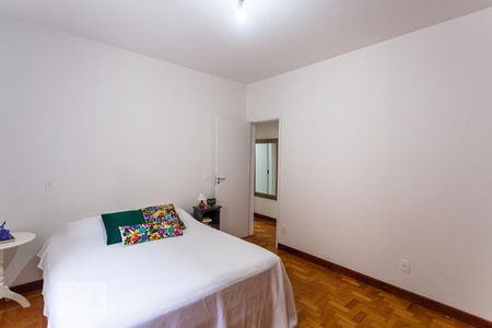 Suíte de apartamento para alugar com 5 quartos, 180m² em Funcionários, Belo Horizonte