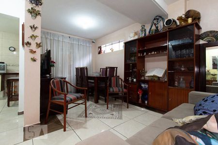 Sala de casa de condomínio para alugar com 4 quartos, 145m² em Portão, Curitiba