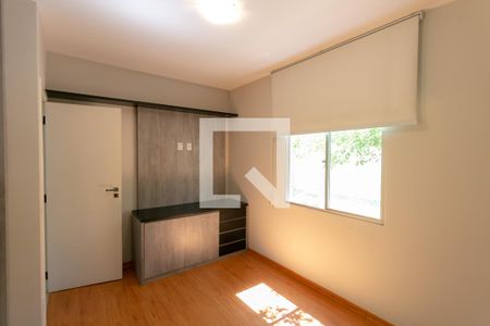 Quarto 1 de apartamento para alugar com 2 quartos, 84m² em Santo Antônio, Belo Horizonte