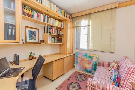 Quarto 1 de apartamento para alugar com 2 quartos, 126m² em Petrópolis, Porto Alegre