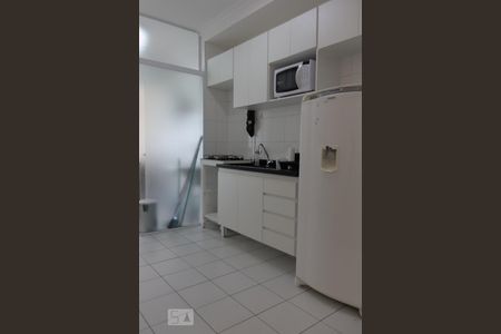 Cozinha de apartamento para alugar com 2 quartos, 72m² em Vila Romana, São Paulo