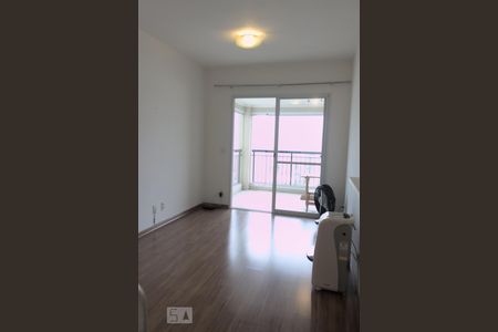 Sala de apartamento para alugar com 2 quartos, 72m² em Vila Romana, São Paulo