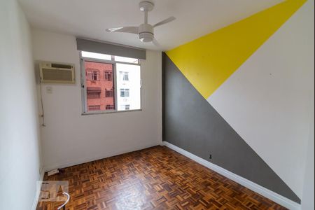 Quarto 1 de apartamento para alugar com 2 quartos, 53m² em Vila Isabel, Rio de Janeiro