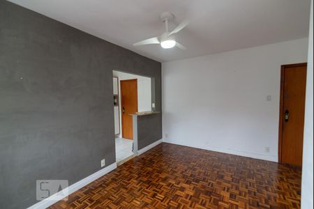 Sala de apartamento para alugar com 2 quartos, 53m² em Vila Isabel, Rio de Janeiro