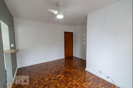 Sala de apartamento para alugar com 2 quartos, 53m² em Vila Isabel, Rio de Janeiro