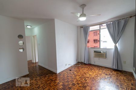 Sala de apartamento para alugar com 2 quartos, 53m² em Vila Isabel, Rio de Janeiro