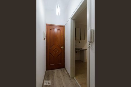 Corredor de apartamento para alugar com 2 quartos, 57m² em Centro Histórico, Porto Alegre