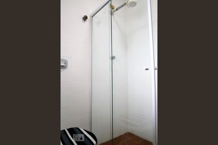 Banheiro Social de apartamento para alugar com 1 quarto, 52m² em Guilhermina, Praia Grande