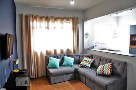 Detalhe Sala de apartamento para alugar com 1 quarto, 52m² em Guilhermina, Praia Grande