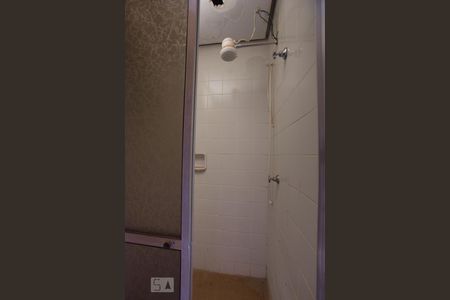 Banheiro de apartamento para alugar com 1 quarto, 35m² em Vila Amelia, Ribeirão Preto