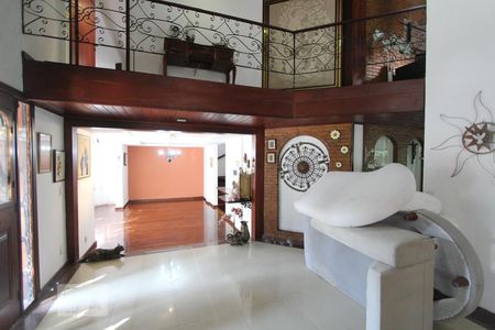 Sala de casa para alugar com 5 quartos, 384m² em Anil, Rio de Janeiro
