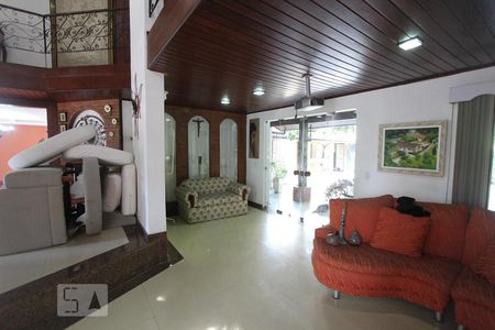 Detalhe Sala de casa à venda com 5 quartos, 384m² em Anil, Rio de Janeiro