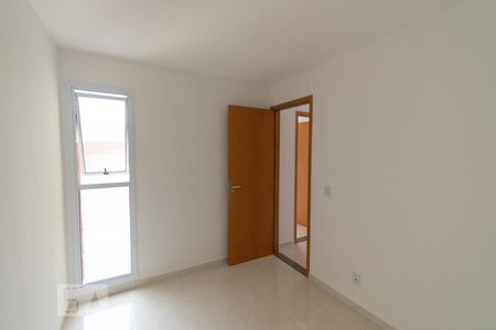 Quarto 1 de apartamento para alugar com 2 quartos, 46m² em Samambaia Sul (samambaia) , Brasília