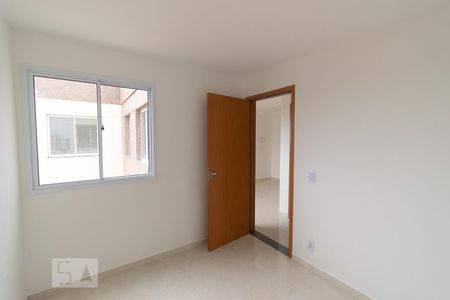 Quarto 2 de apartamento para alugar com 2 quartos, 46m² em Samambaia Sul (samambaia) , Brasília