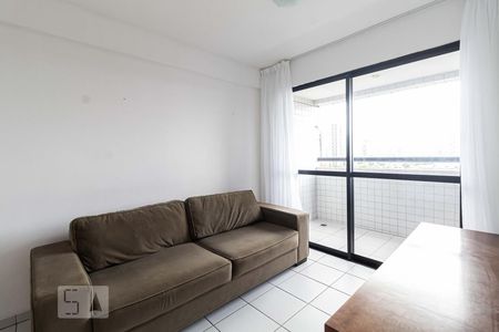 Sala de apartamento para alugar com 2 quartos, 80m² em Torre, Recife