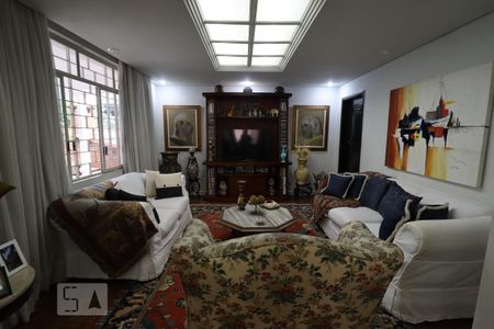 Sala de casa à venda com 5 quartos, 650m² em Sumaré, São Paulo