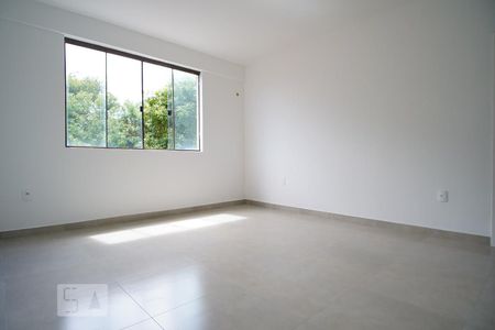 Sala de kitnet/studio para alugar com 1 quarto, 48m² em Jardim Itu, Porto Alegre