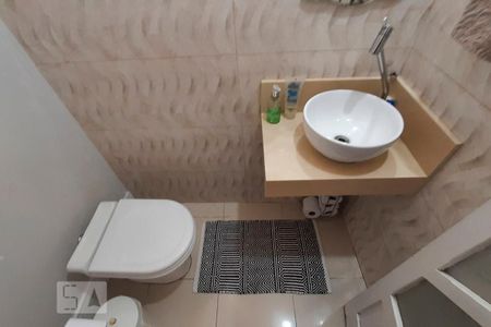 Lavabo de casa para alugar com 4 quartos, 350m² em Sítio da Figueira, São Paulo