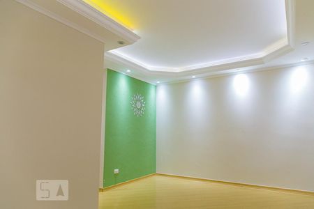 Sala de apartamento à venda com 3 quartos, 68m² em Chácara Inglesa, São Paulo