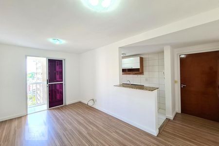 Sala de apartamento à venda com 2 quartos, 59m² em Del Castilho, Rio de Janeiro