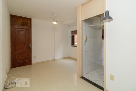 Sala de apartamento à venda com 2 quartos, 45m² em Cocotá, Rio de Janeiro