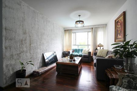 Apartamento à venda com 130m², 3 quartos e 2 vagasSala