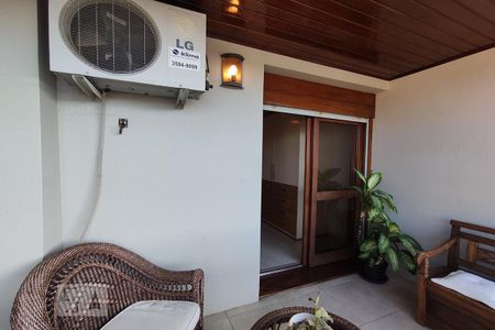 Apartamento à venda com 190m², 3 quartos e 2 vagas Apartamento à venda com 190m², 3 quartos e 2 vagasSacada da Quarto 3 - Suíte