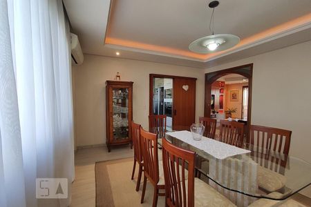 Apartamento à venda com 190m², 3 quartos e 2 vagas Apartamento à venda com 190m², 3 quartos e 2 vagasSala de Jantar