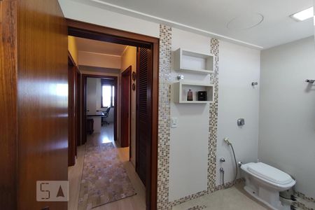 Apartamento à venda com 190m², 3 quartos e 2 vagas Apartamento à venda com 190m², 3 quartos e 2 vagasBanheiro 2