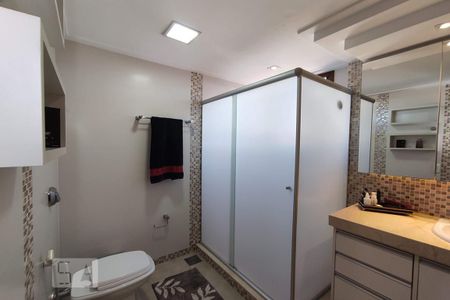 Apartamento à venda com 190m², 3 quartos e 2 vagas Apartamento à venda com 190m², 3 quartos e 2 vagasBanheiro 2