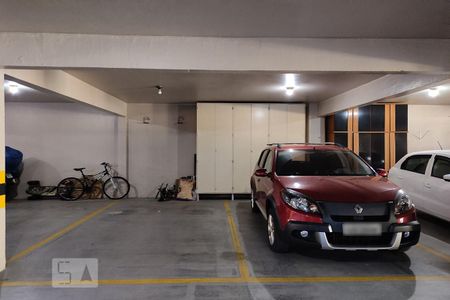 Apartamento à venda com 190m², 3 quartos e 2 vagas Apartamento à venda com 190m², 3 quartos e 2 vagasBox